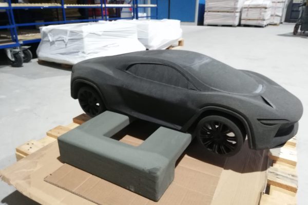 Stampa 3D di un auto sportiva